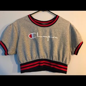 NWOT champion shorts sleeve cropped sweatshirt M